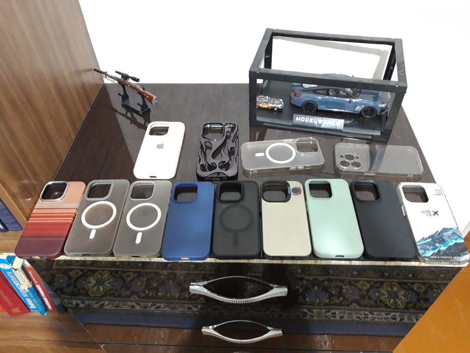 Чехол на iPhone 15 Pro