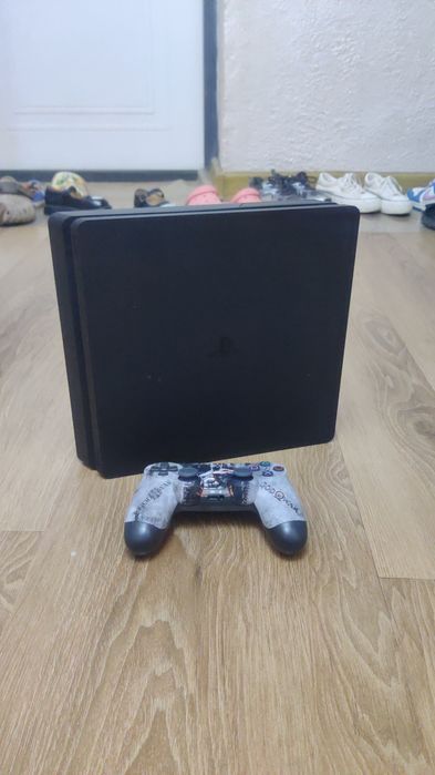 Playstation 4slim/1tb hotira+uyinlar
