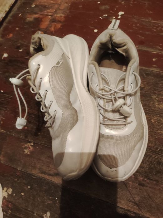 Красовка продаётся размер 36-37 б у