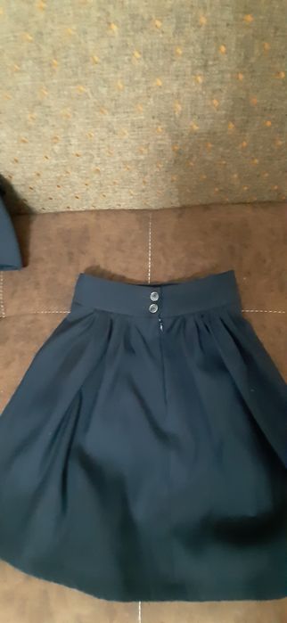 Продам юбки школьные