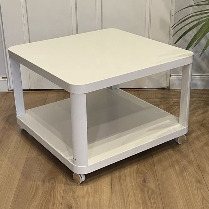 Столик Икеа в белом цвете!