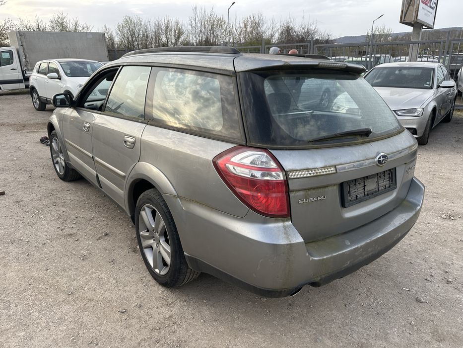 На Части Subaru Legacy Outback 2.5i Navi,Panorama