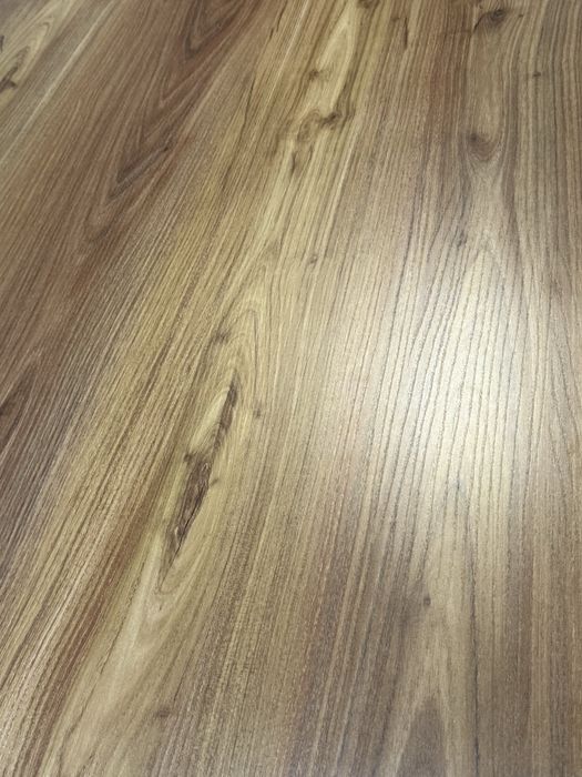 Продам новый стол для офиса