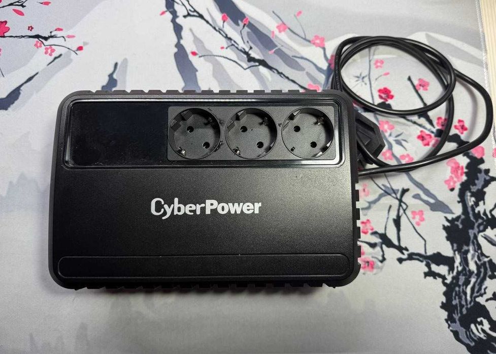 Продам ИБП CyberPower BU725E
