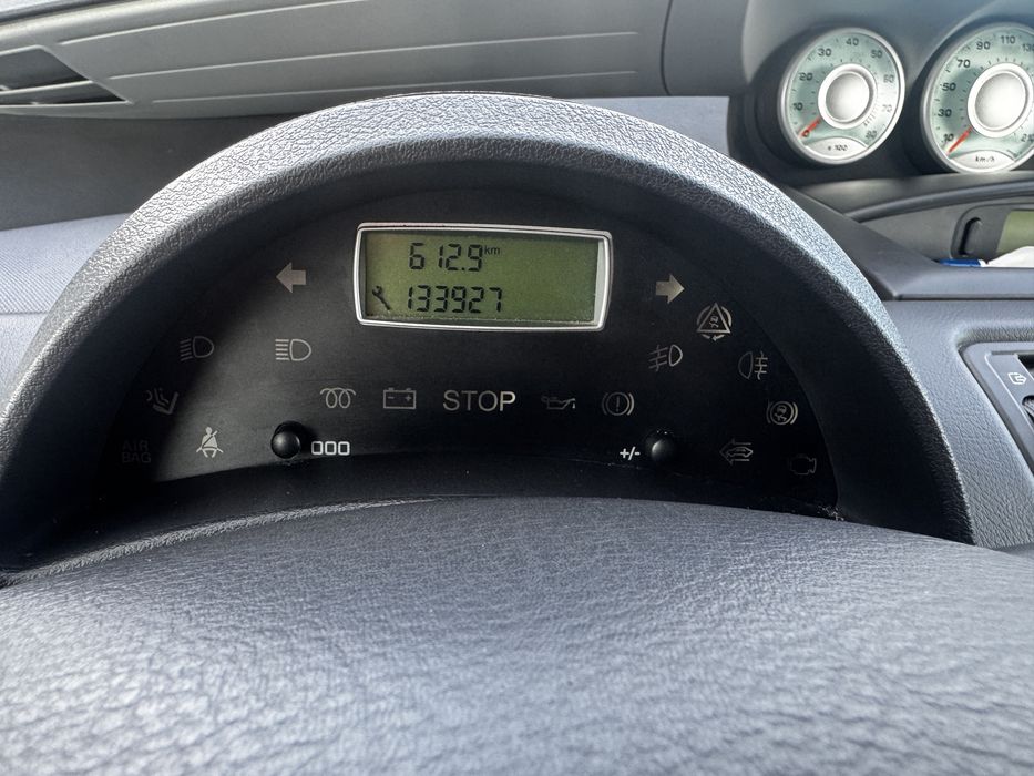 Peugeot 807 7 locuri