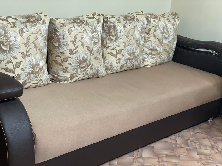 Продам  диван книжка