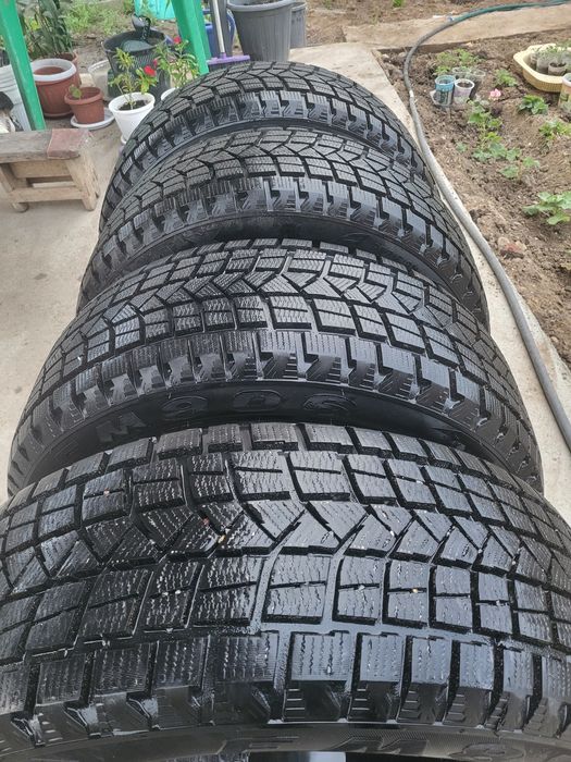 Продам шины зимние