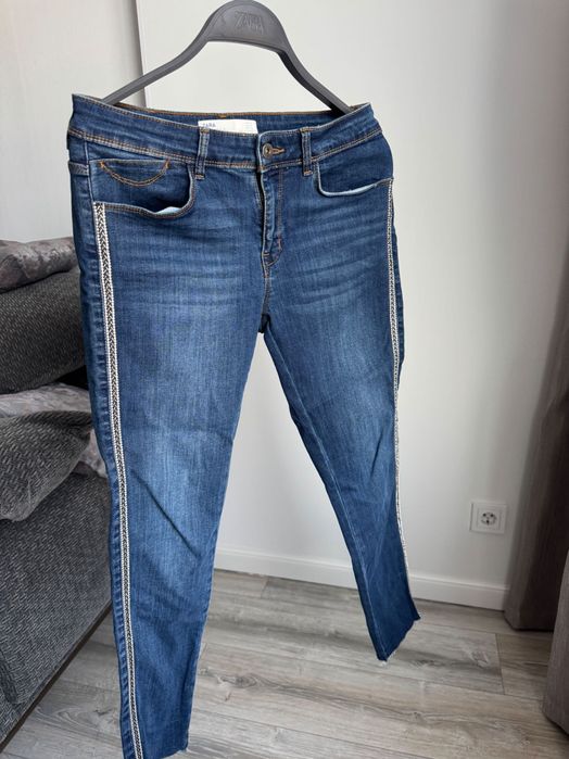 Продам синие джинсы