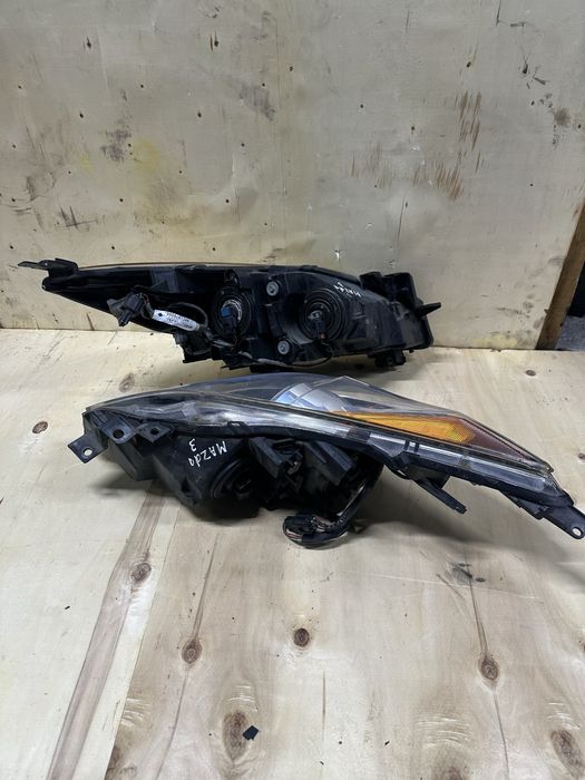 Фары передние Mazda 3 BL