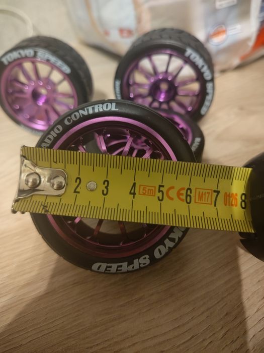 Рц/rc алуминиеви джанти с гуми за радиоуправляема количка