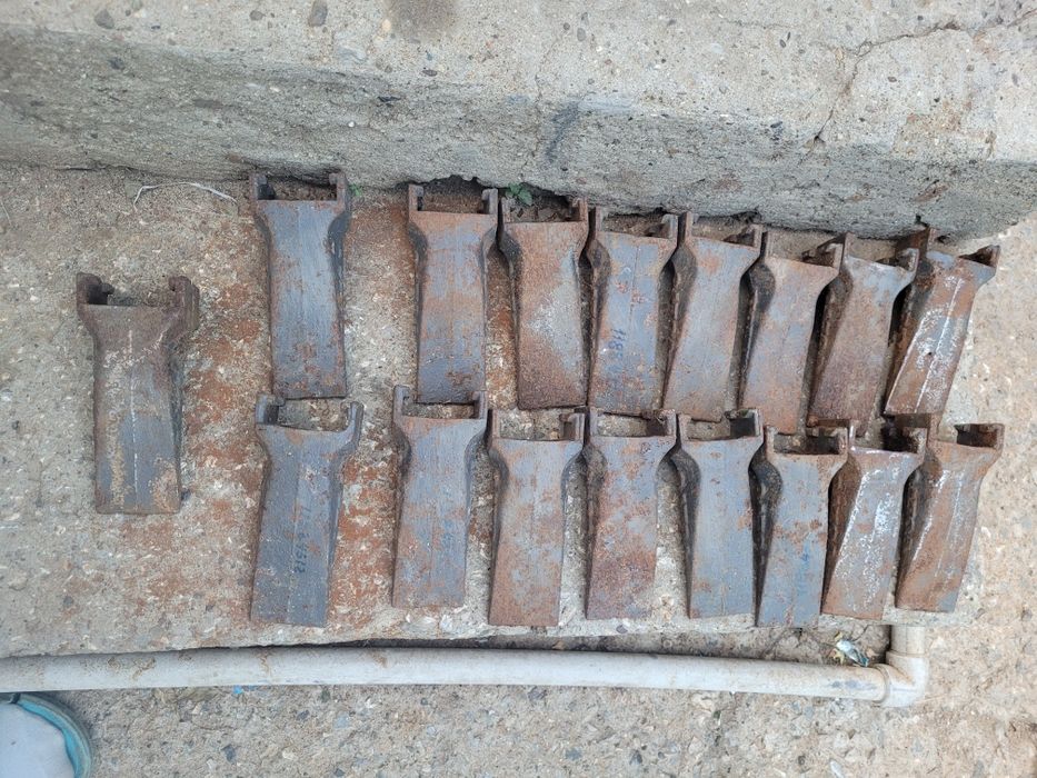 Продам зубья на экскаватор Volvo