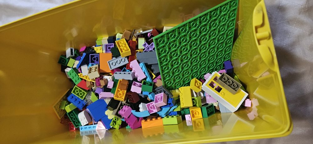 Продам набор lego