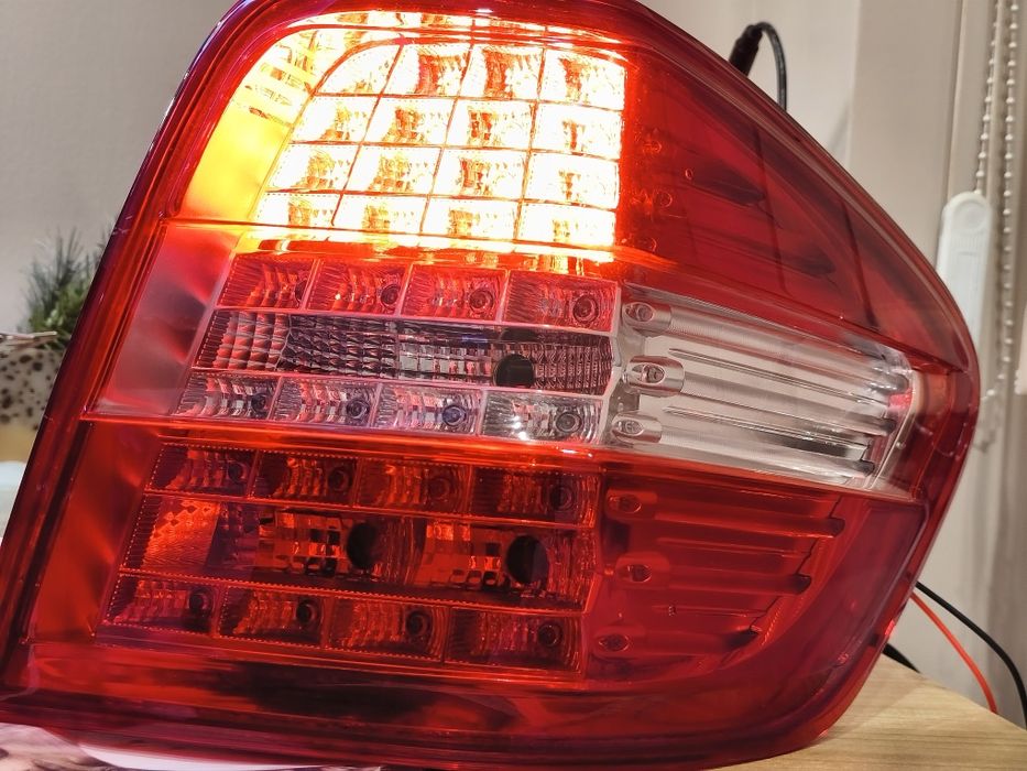 Стоп десен лед  Mercedes ML W164