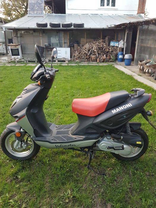 Scuter nou china 4t 49cm răcire aer ( yamaha piaggio aprilia malaguti)