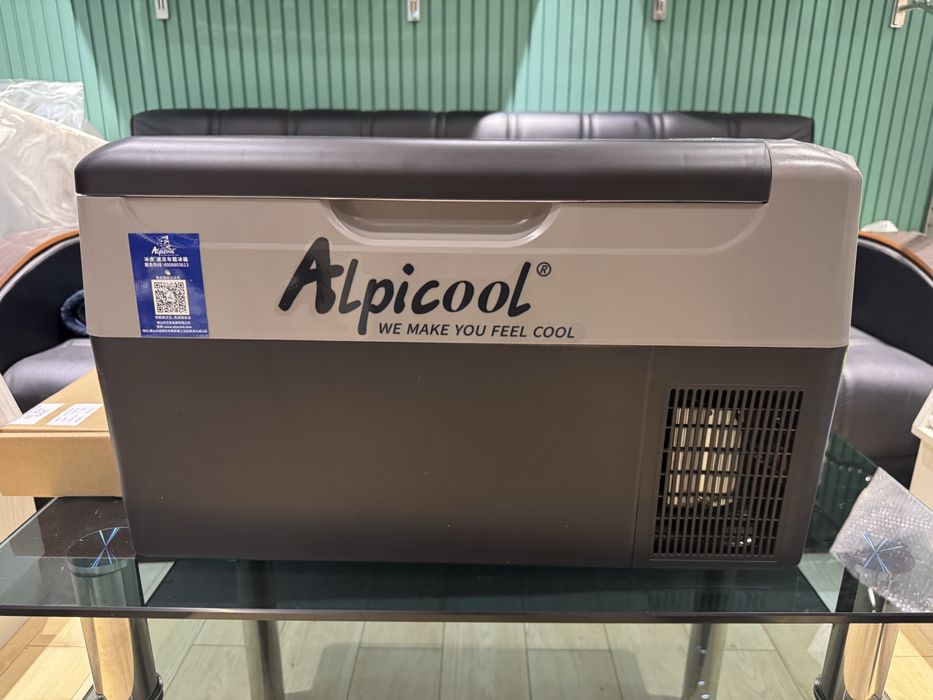 автомобилный холодильник 20л Alpincool