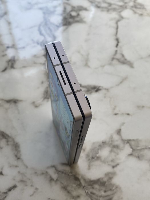 Продам Samsung Galaxy Z Fold 6