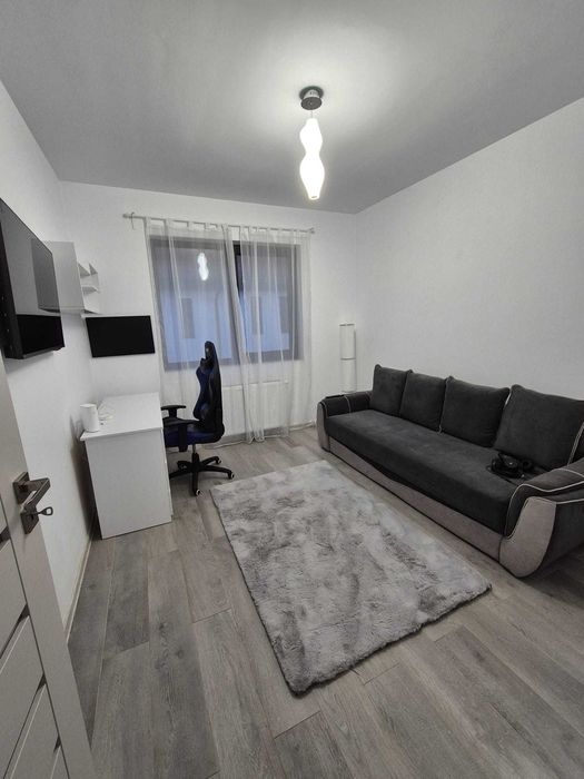 Casă înșiruită de inchiriat, 3 camere, 84m2 - Giroc, zona Planetelor