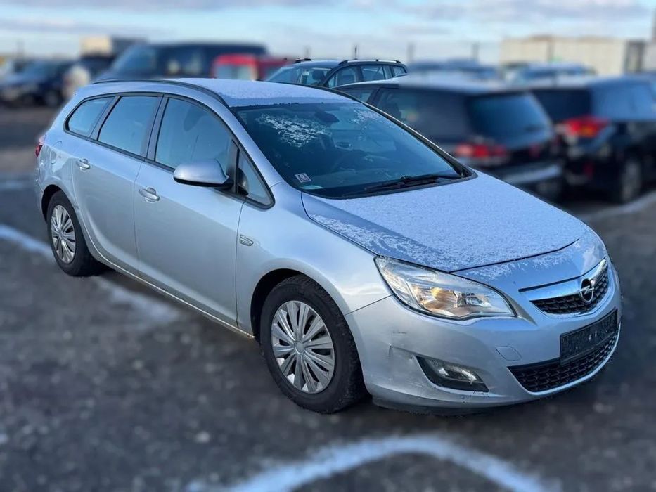 Dezmembrari / Dezmembrez