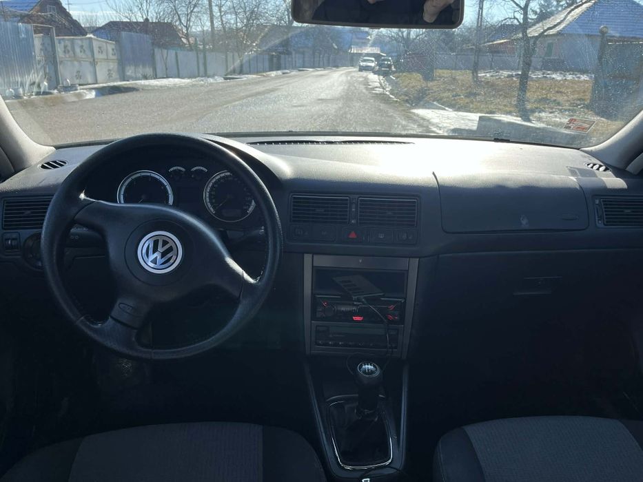 Vând golf 4 1.9 TDI AXR