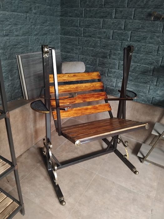 Продам эксклюзивную кресло -качалку