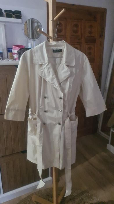 Шлифер бежов италия