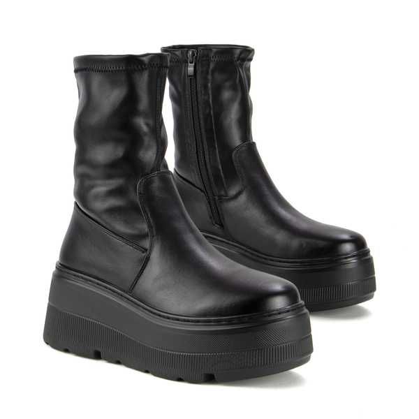 Черни Боти На Платформа