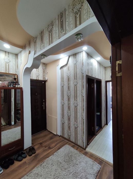 Юнусабад 14 метро Туркестан 3/4/4 балкон 2х6м не торец