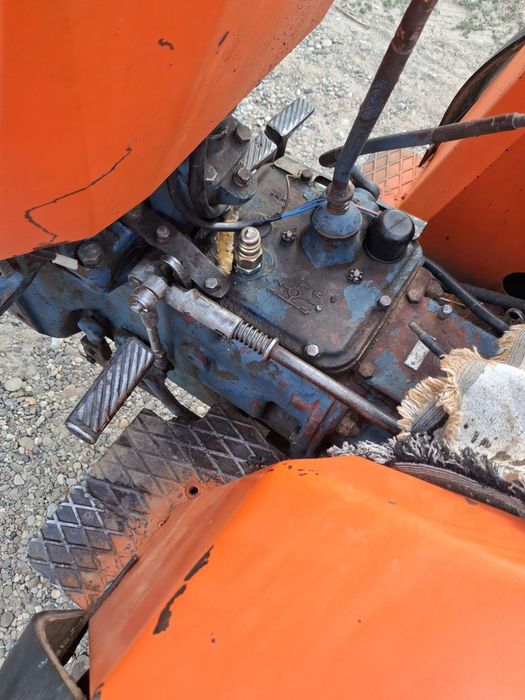 Tractor  utb viticol splar etc