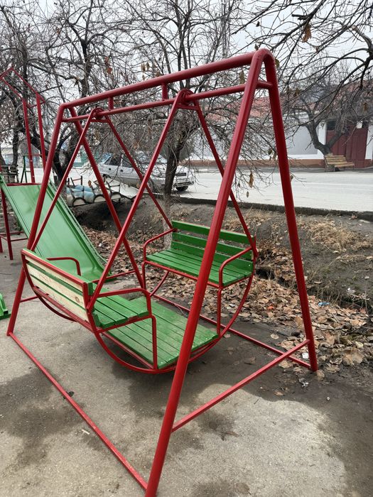 Bolalar maydoni sotiladi