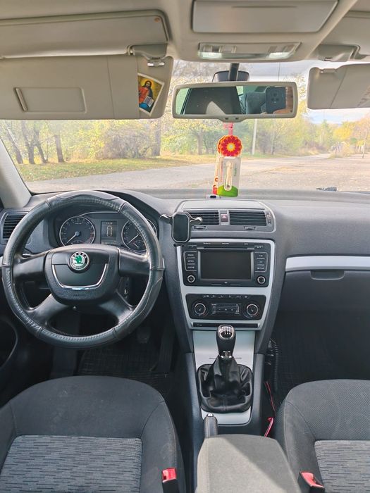 SKODA Octavia 2011 — imagine 5