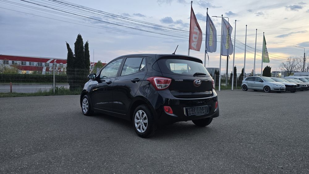 Hyundai i10 2017 - 102950 km, benzina, climatronic, AC,pilot automat,RATE TBI