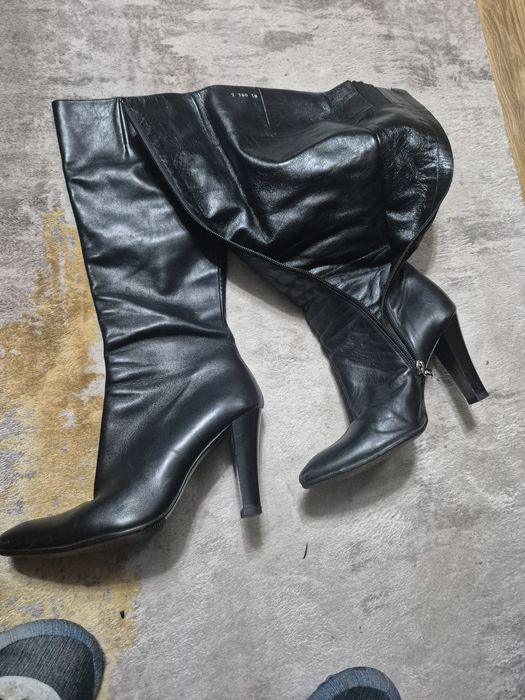 Продам сапоги ,чистая кожа