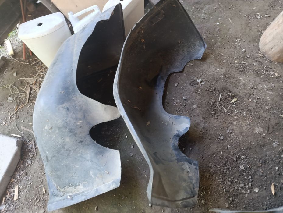 Комплект подкрыльников Волга 31029/10