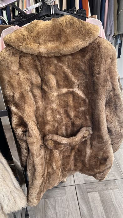 Haina din blana naturala