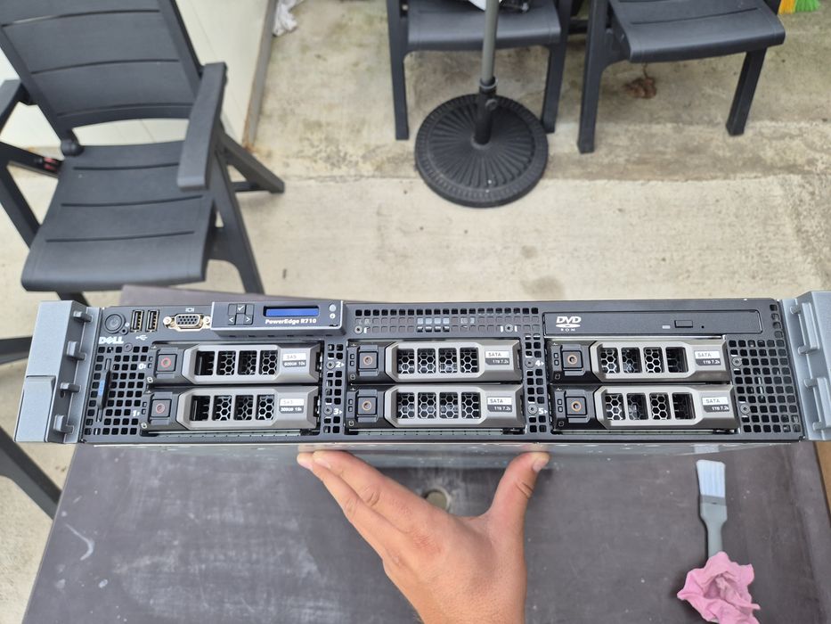Vand servere si workstations