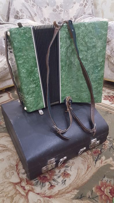 Продается Аккордеон