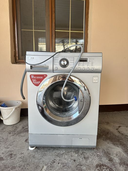Стиральная машина в робочем состояний