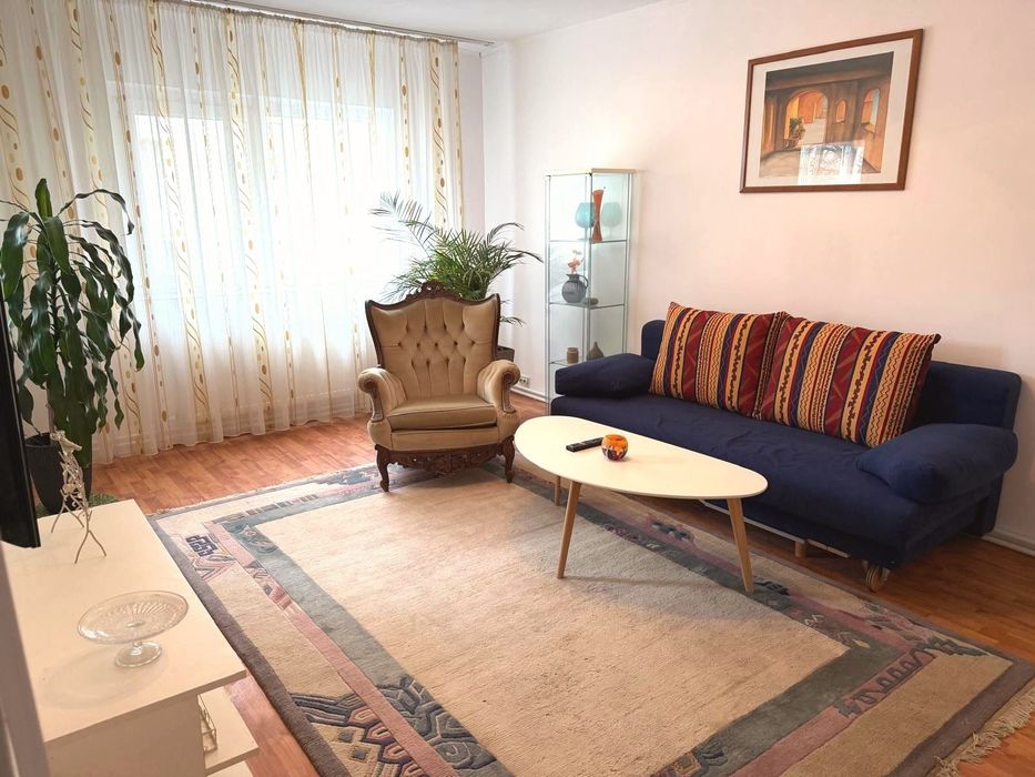 Închiriez apartament 3 camere, zona Traian, str. Matei Basarab