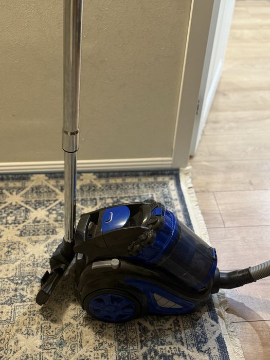 Продам пылесос  отличный