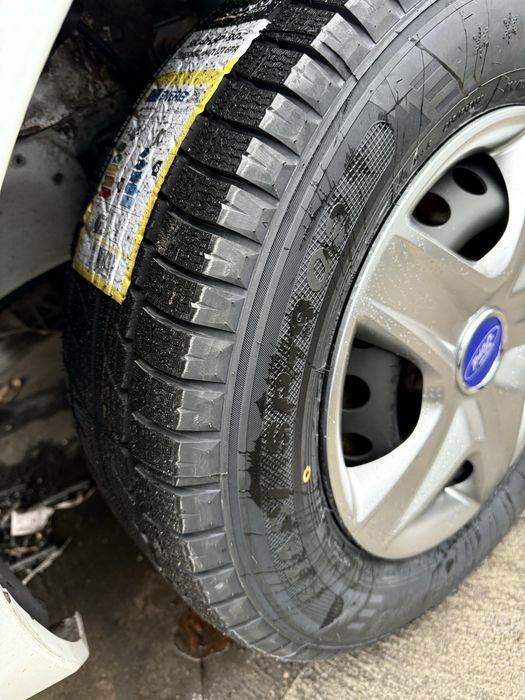 Ford Transit Custom 6 locuri L2H1