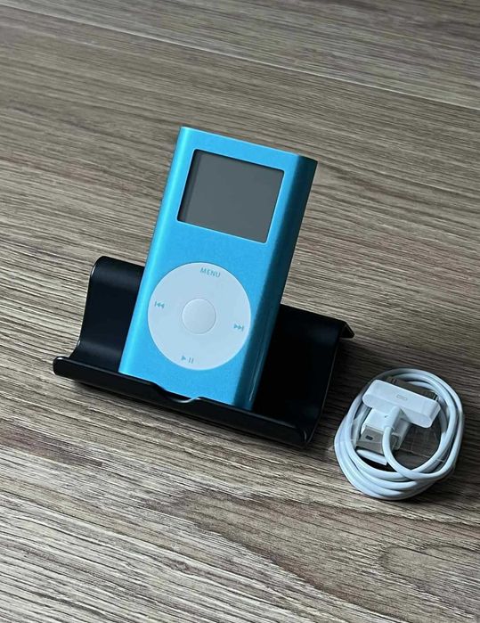 Ipod Mini Apple A1051 4GB de colectie in stare foarte buna,functional