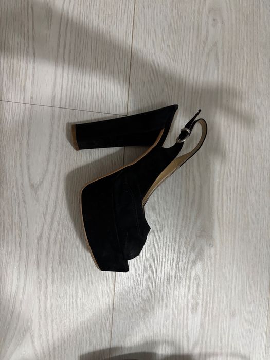 Дамски обувки на ток