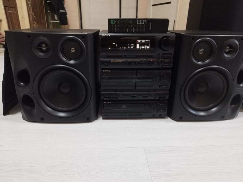 Музыкальный центр Сони