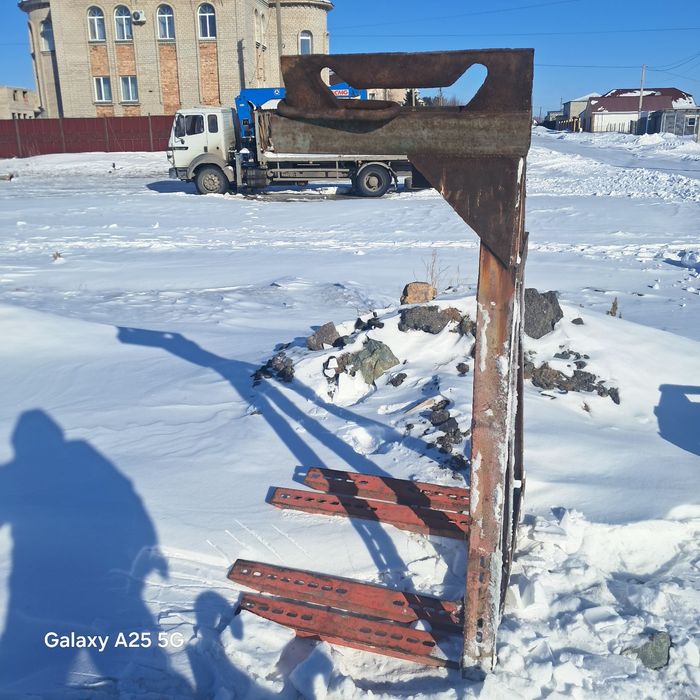 Продам вилы на манипулятор