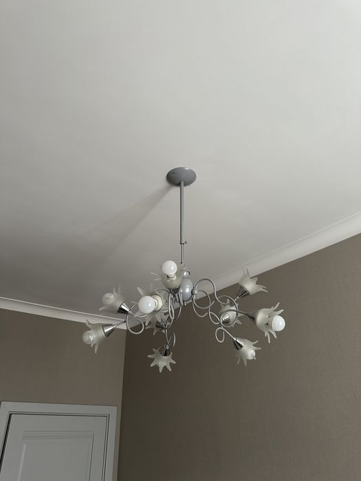 Люстра и два бра