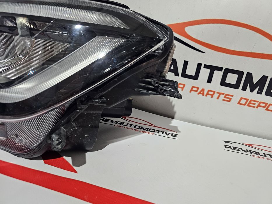 Far stanga led VW Taigo dupa 2021 cod 2G7941005A