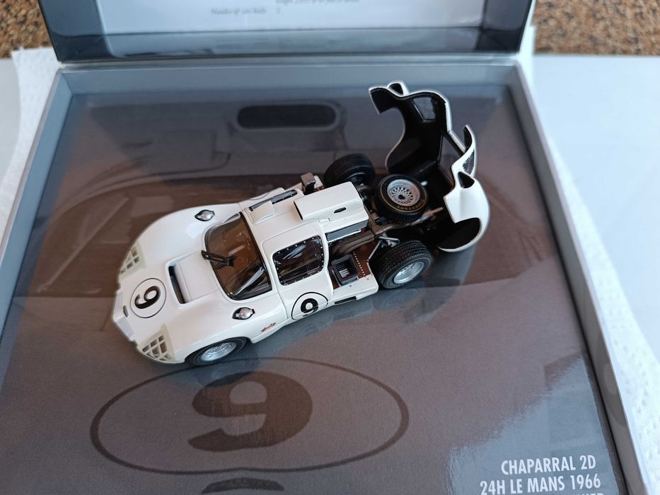 Minichamps 1:43 Chaparral 2D 24h Le Mans 1966 Phil Hill Joakim Bonnier