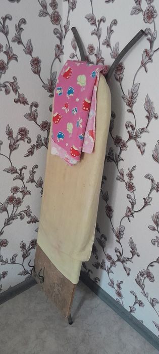 Мебель стол стулья