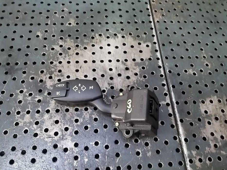 Maneta semnalizare bmw seria 5 e60 6924103b 01106720