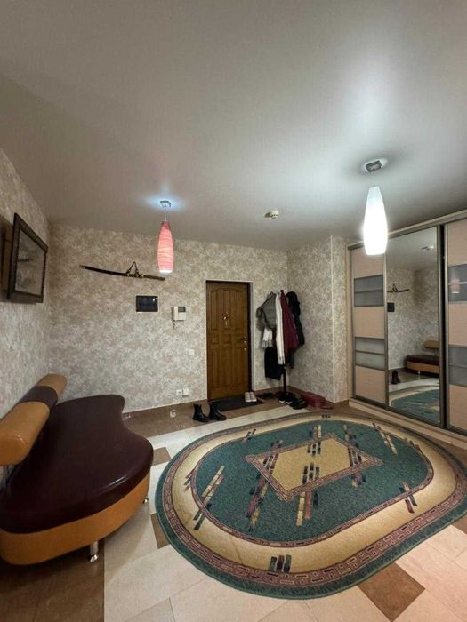 Продам квартиру центре городе